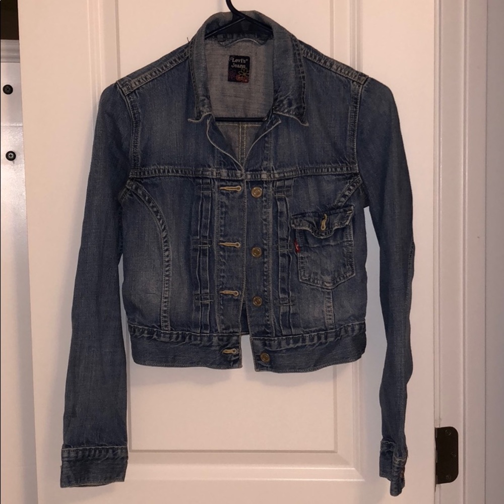 🔥🔥🔥Levi’s blue denim jean jacket🔥🔥🔥